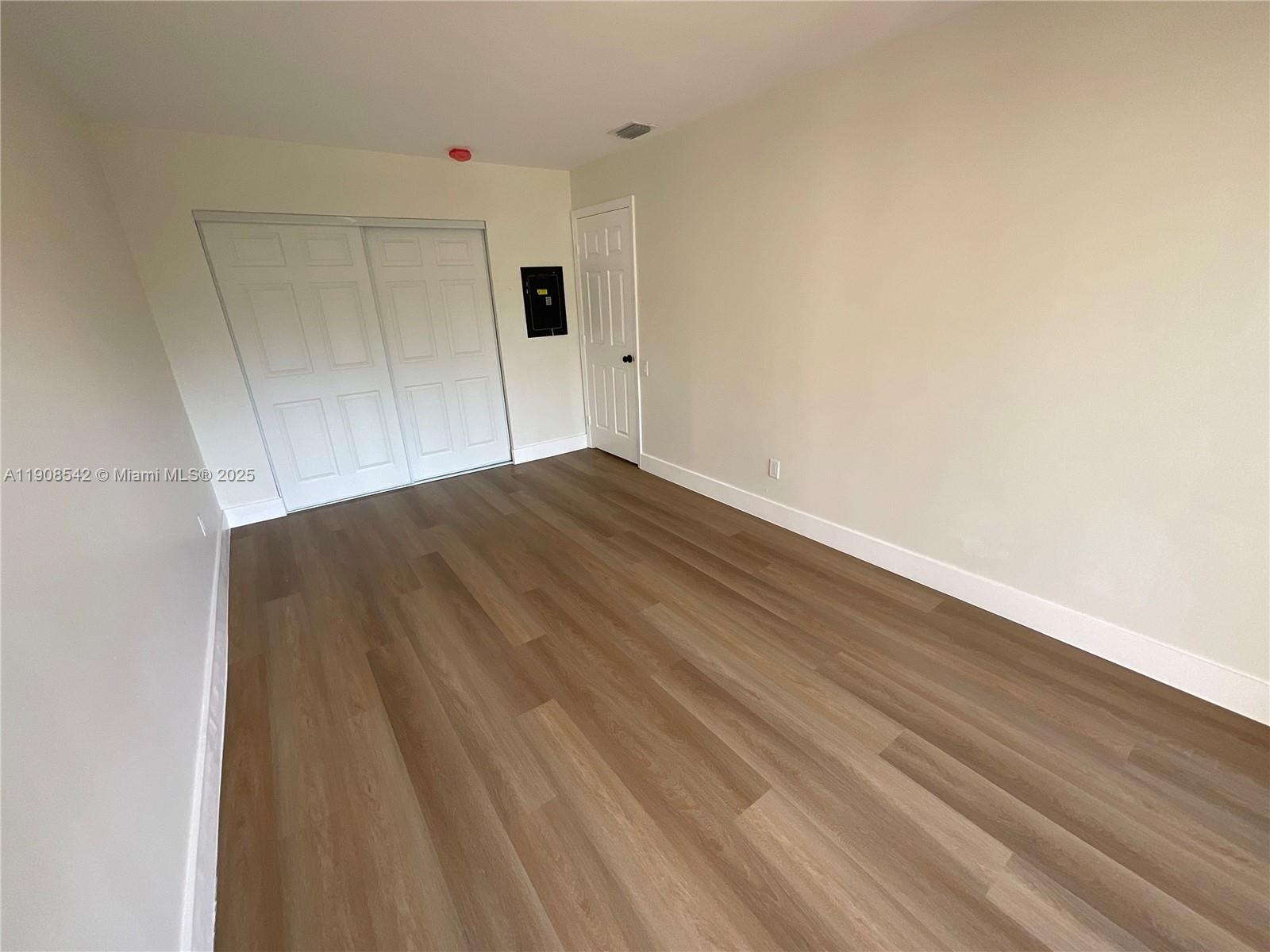 SNAPPER VILLAGE PH 2 SEC - Residential Lease