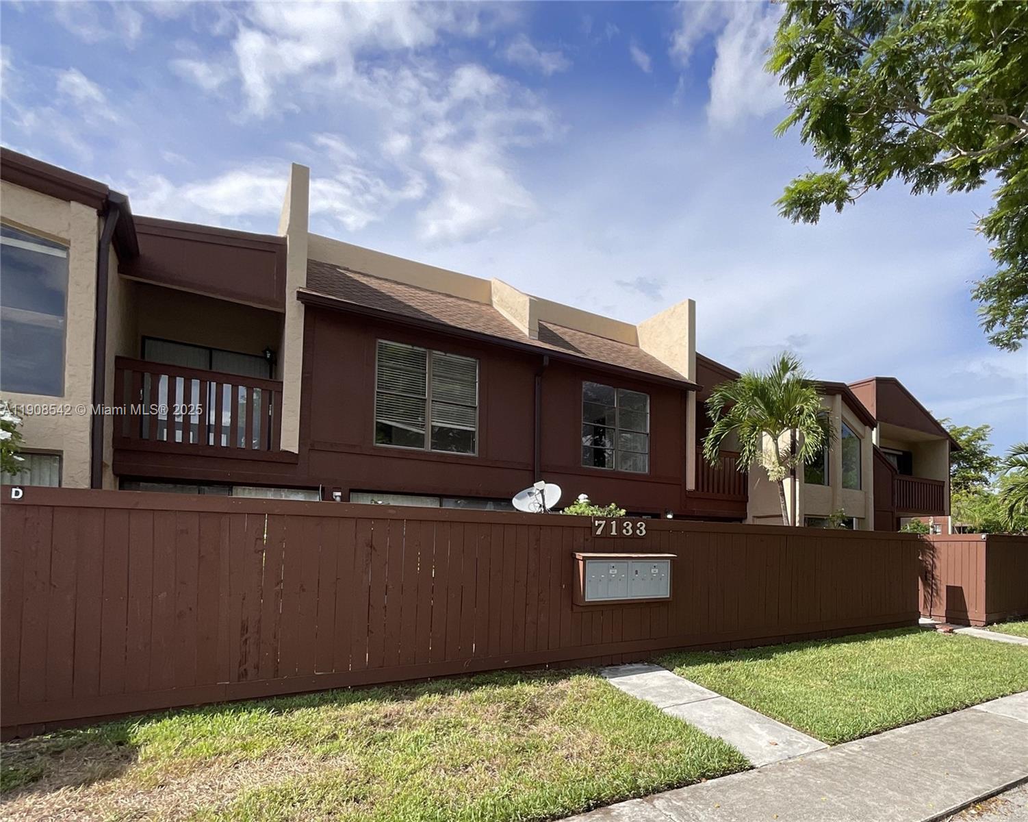 SNAPPER VILLAGE PH 2 SEC - Residential Lease