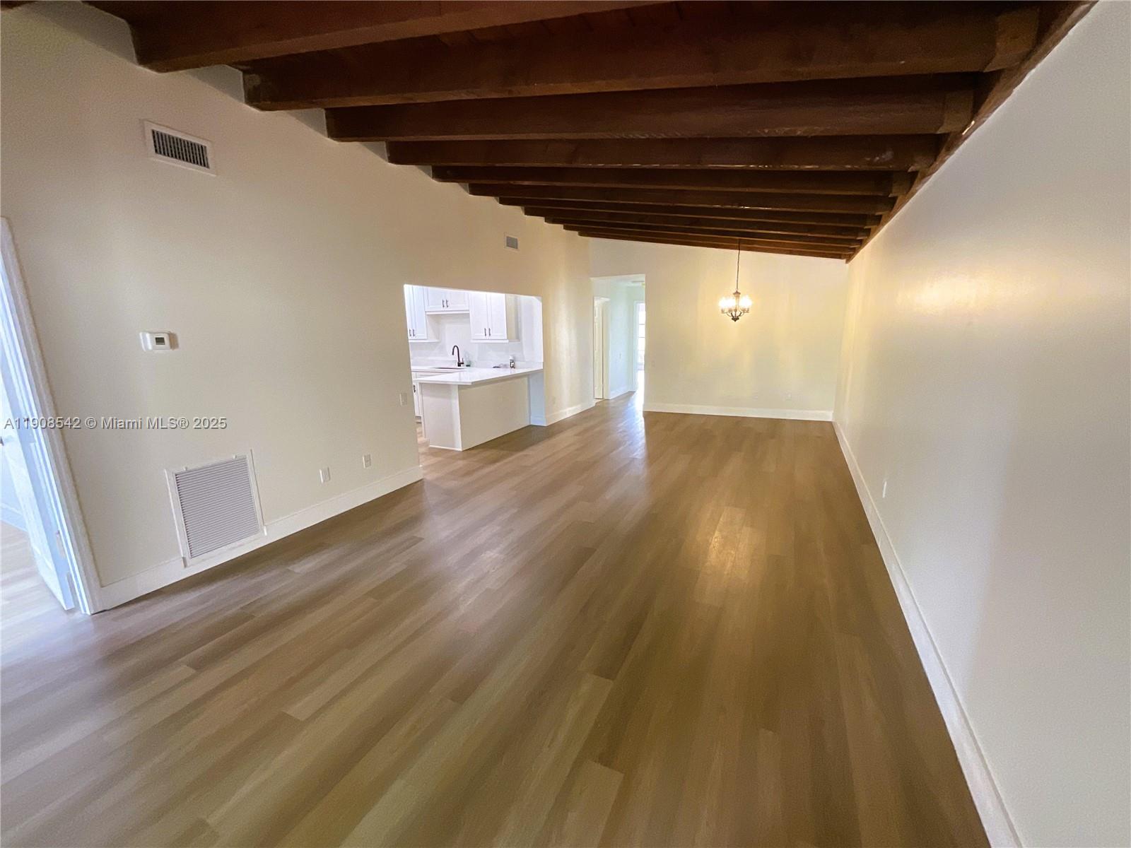 SNAPPER VILLAGE PH 2 SEC - Residential Lease