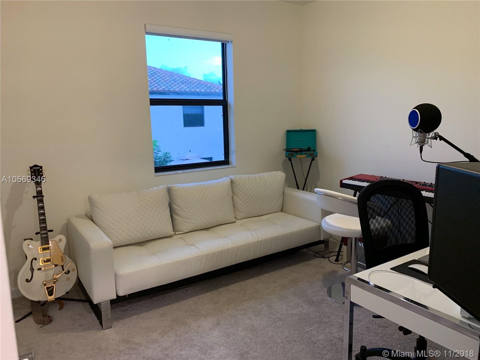 COCO PALM ESTATES - Residential