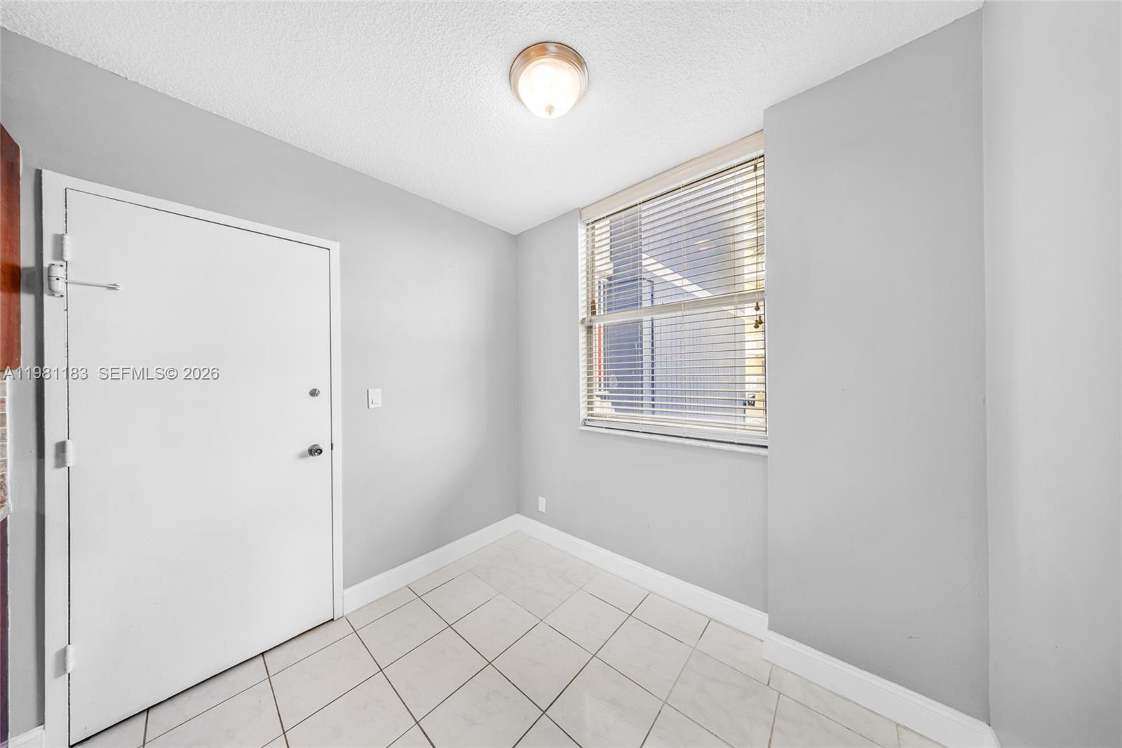 HILLCREST EAST NO 22 COND - Residential