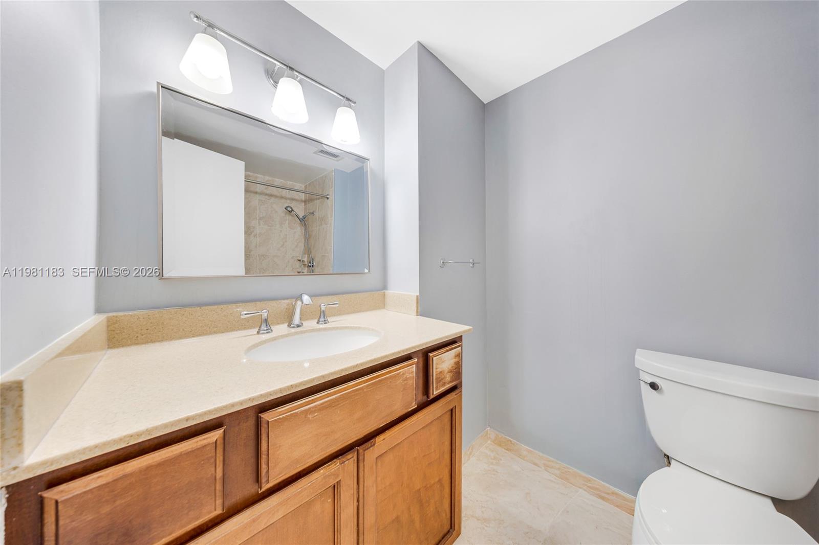 HILLCREST EAST NO 22 COND - Residential