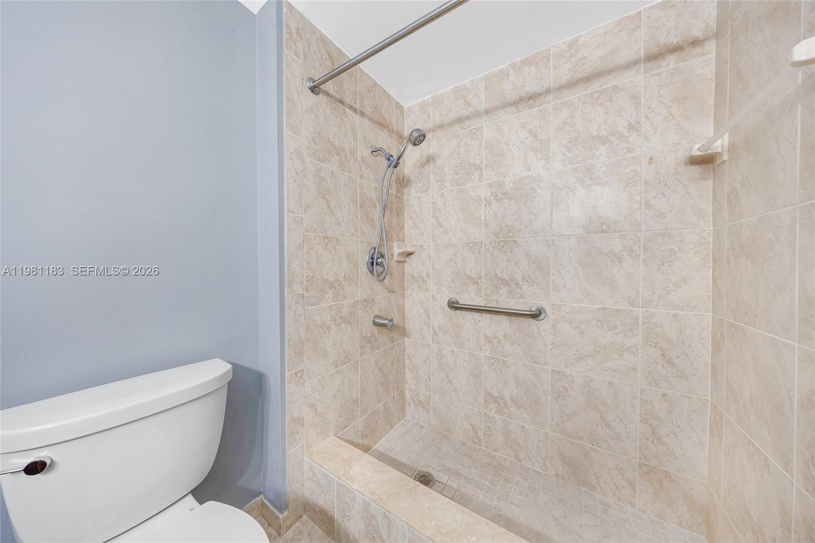 HILLCREST EAST NO 22 COND - Residential