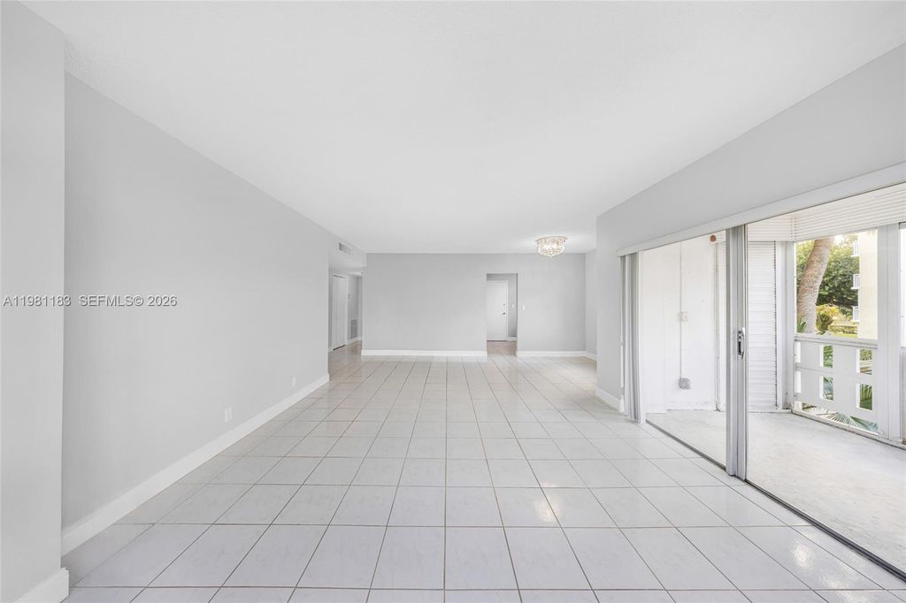 Photo of 4350 Hillcrest Dr #200, Hollywood, FL 33021 (MLS # A11981183)