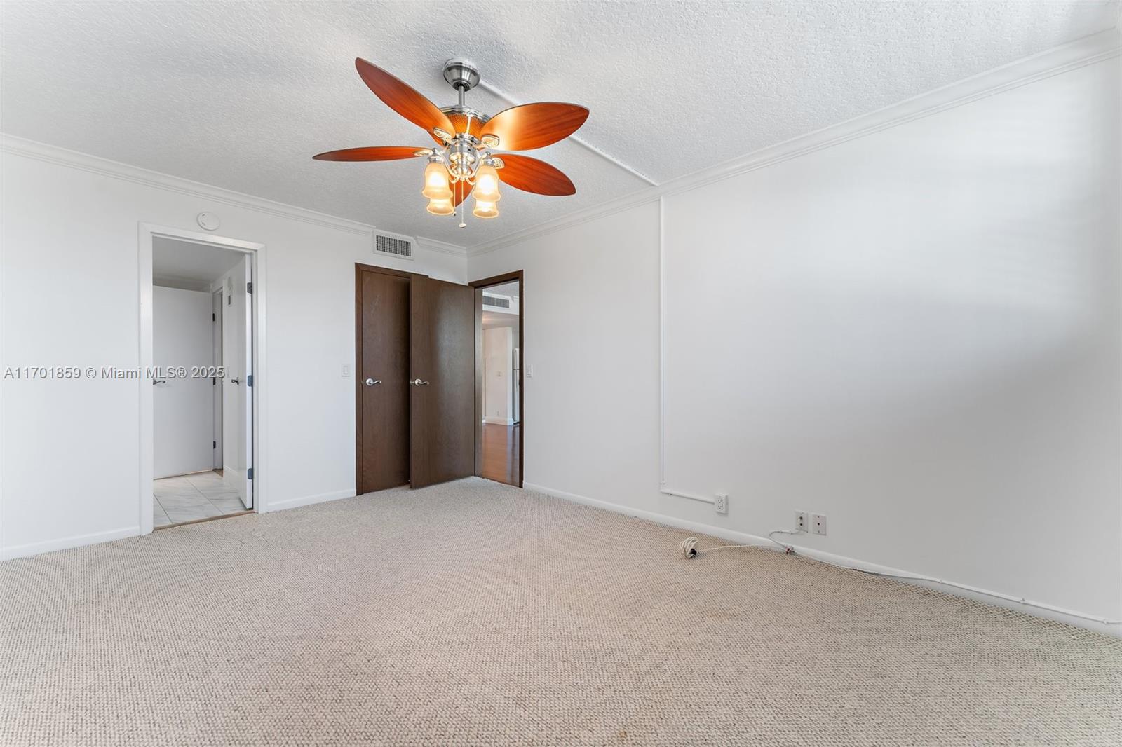 GEMINI CONDO - Residential