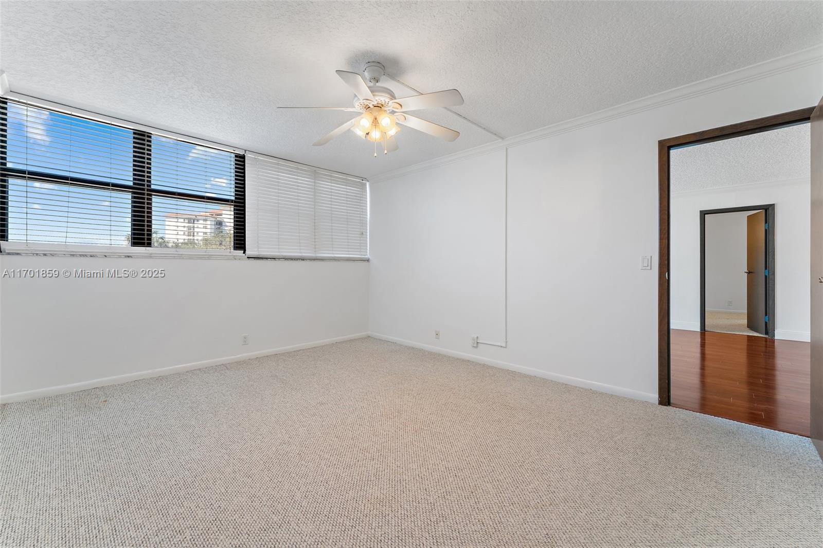GEMINI CONDO - Residential