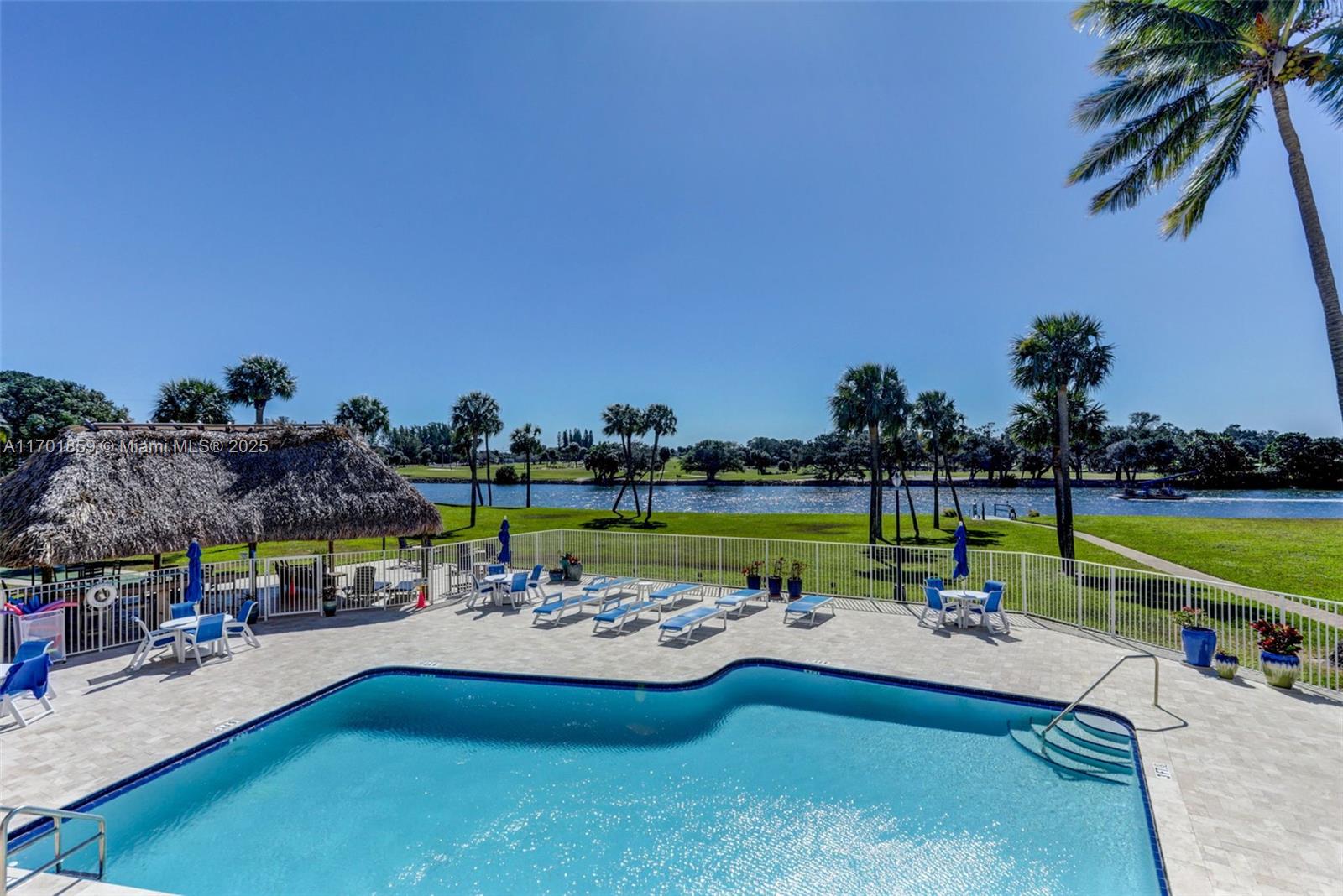 GEMINI CONDO - Residential
