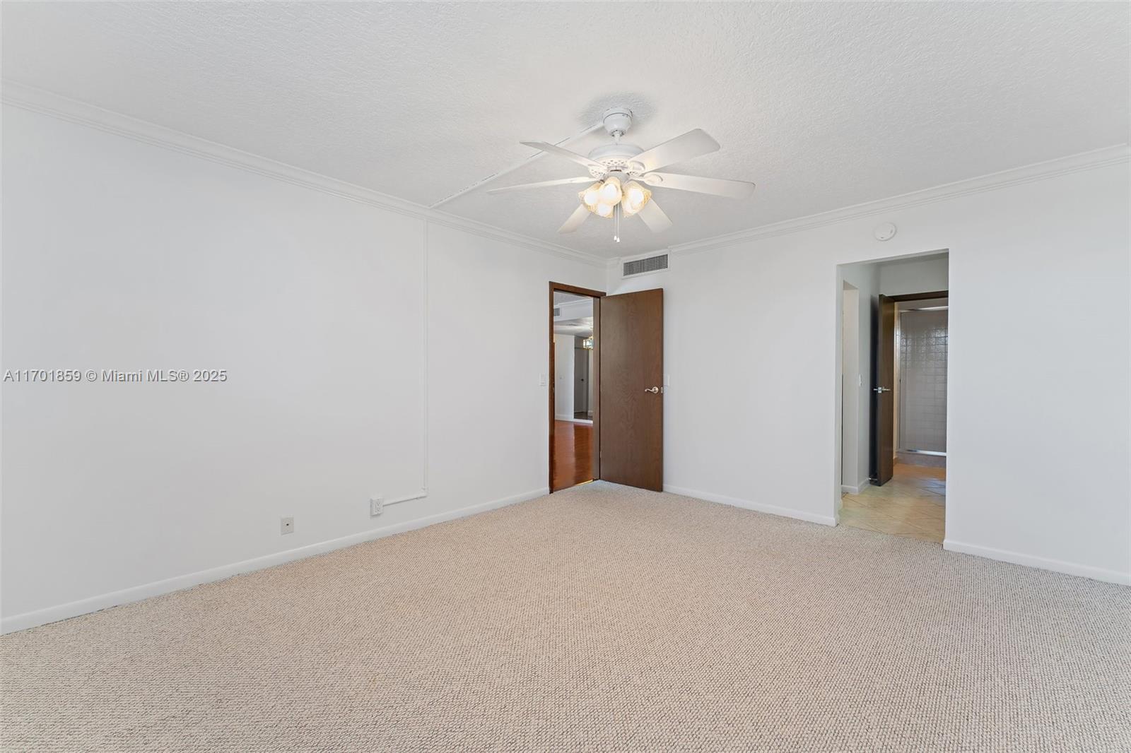 GEMINI CONDO - Residential