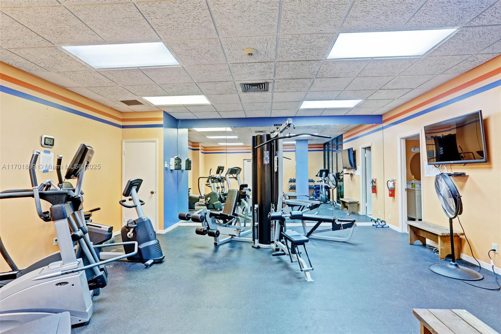 GEMINI CONDO - Residential