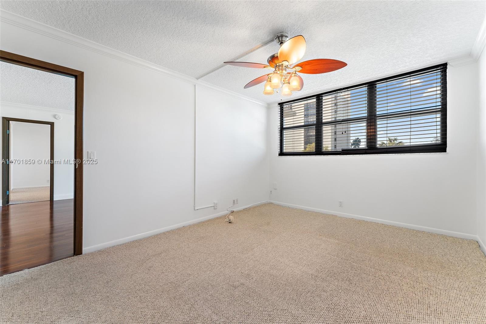GEMINI CONDO - Residential