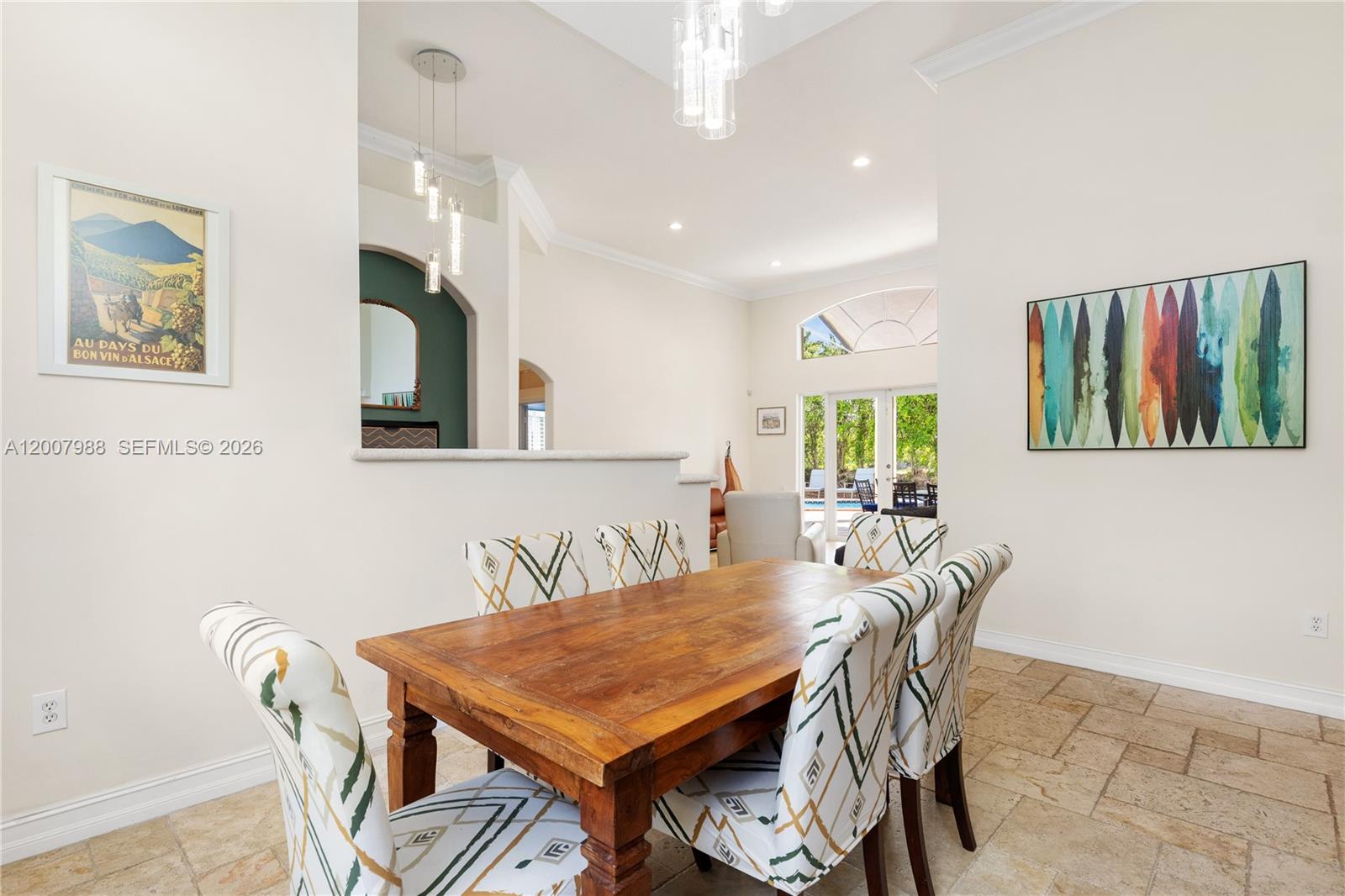 TWENTY OAKS - Residential