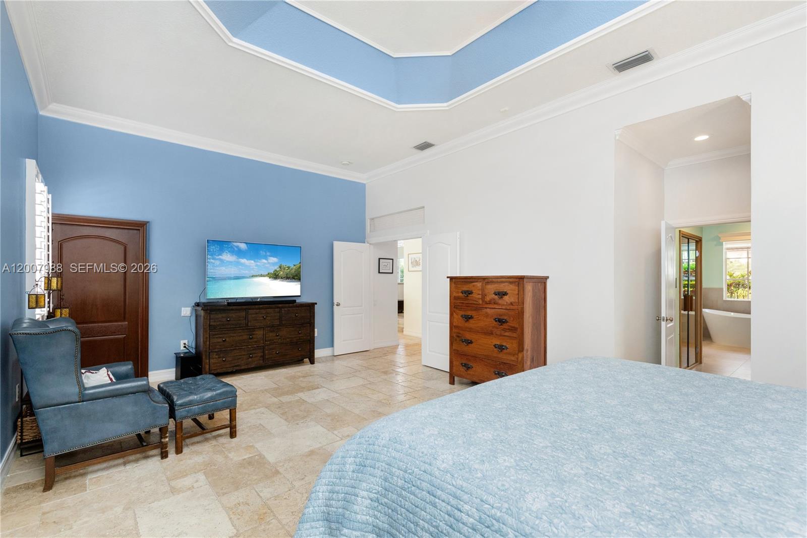 TWENTY OAKS - Residential