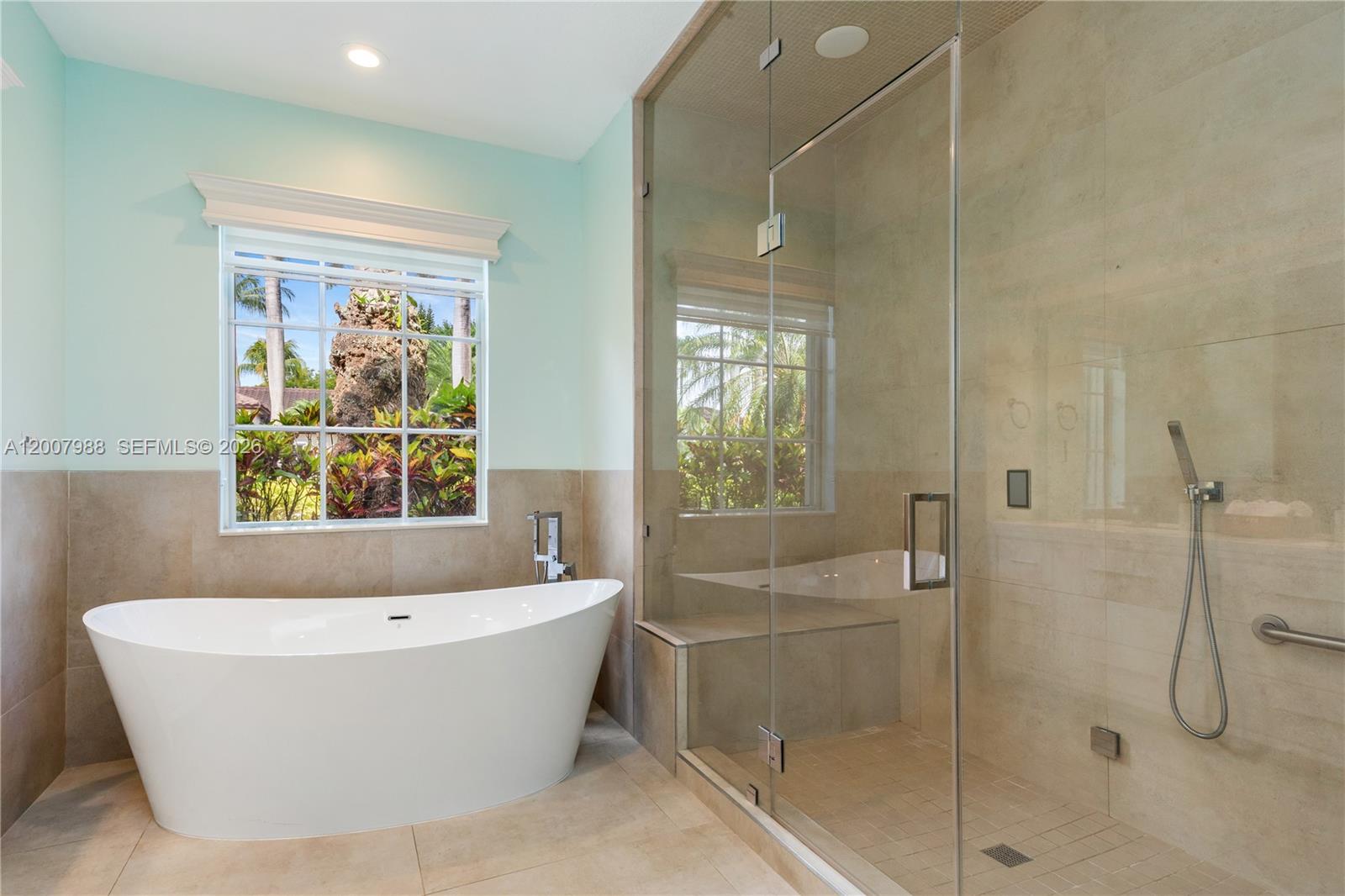 TWENTY OAKS - Residential