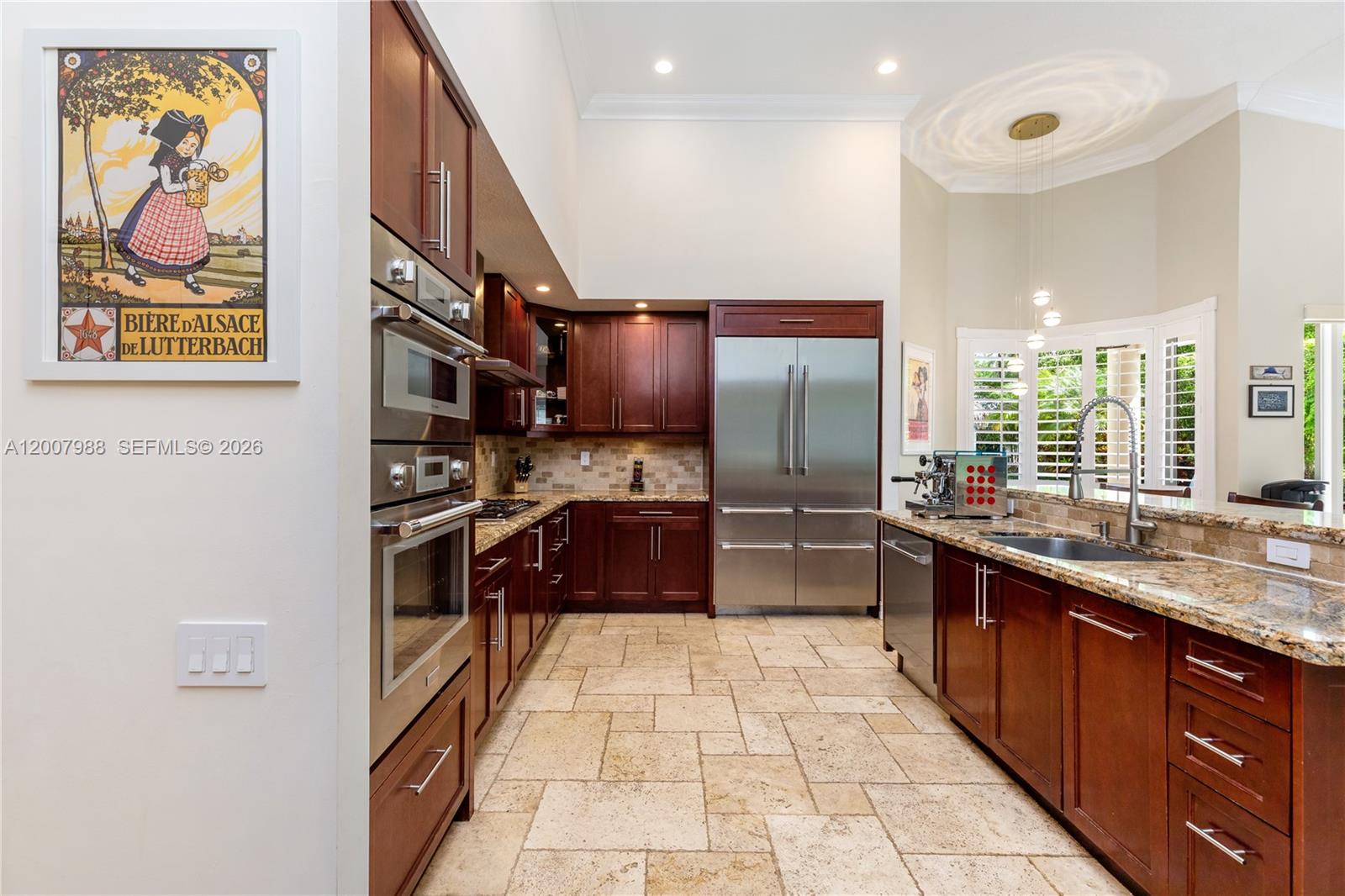 TWENTY OAKS - Residential