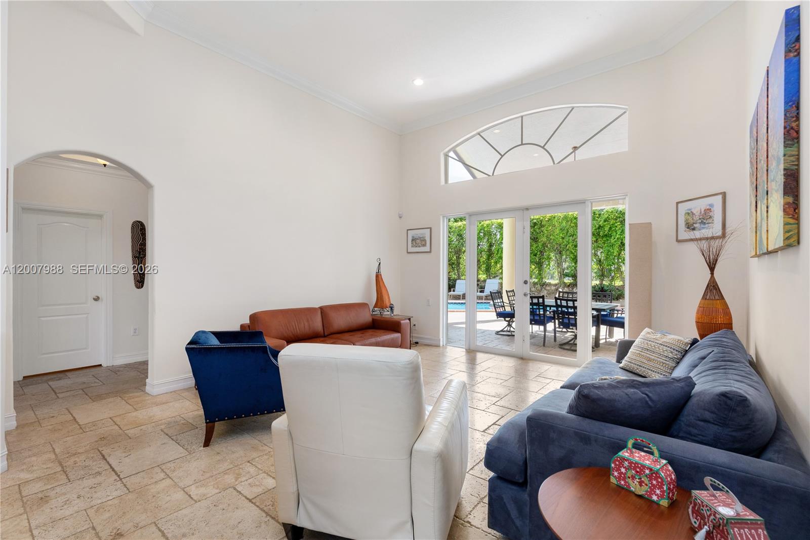 TWENTY OAKS - Residential