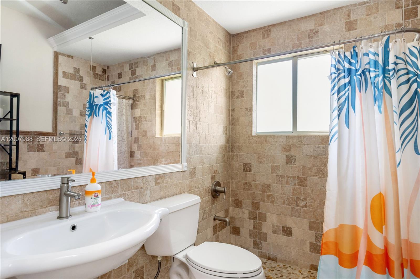 TWENTY OAKS - Residential