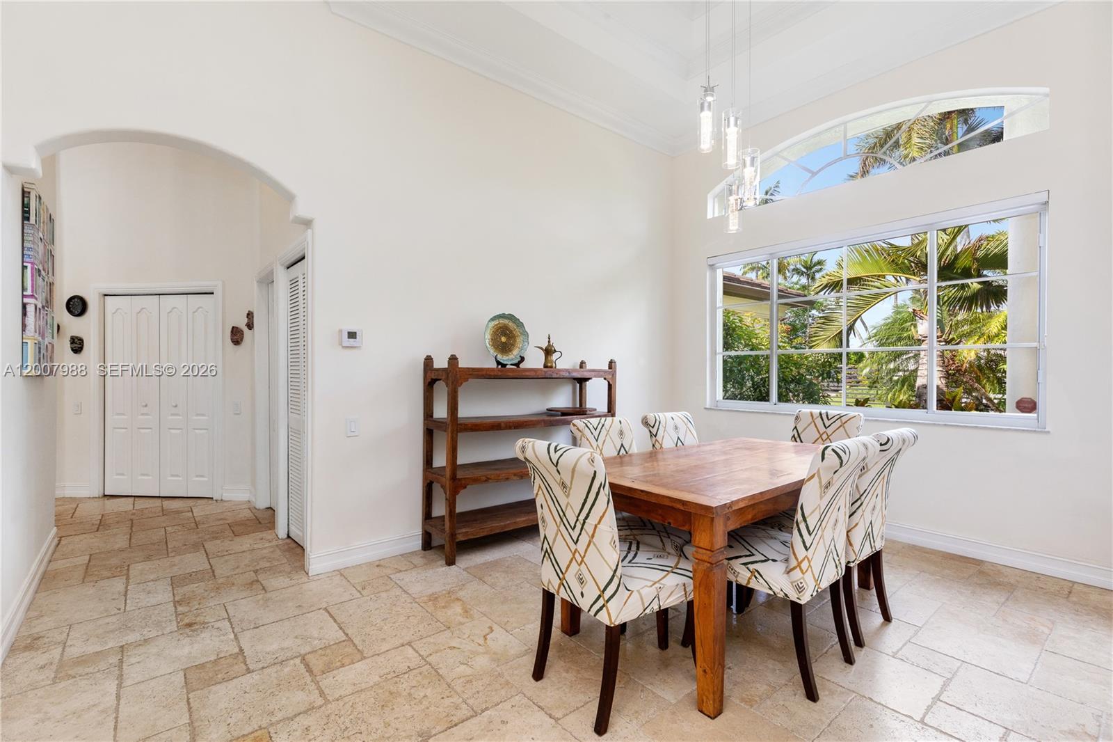 TWENTY OAKS - Residential