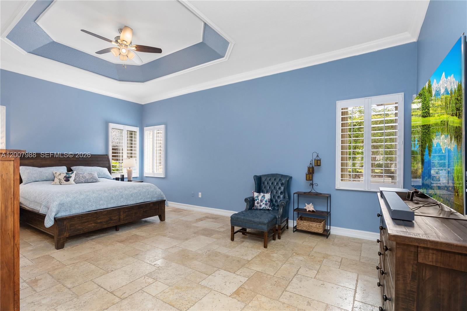 TWENTY OAKS - Residential