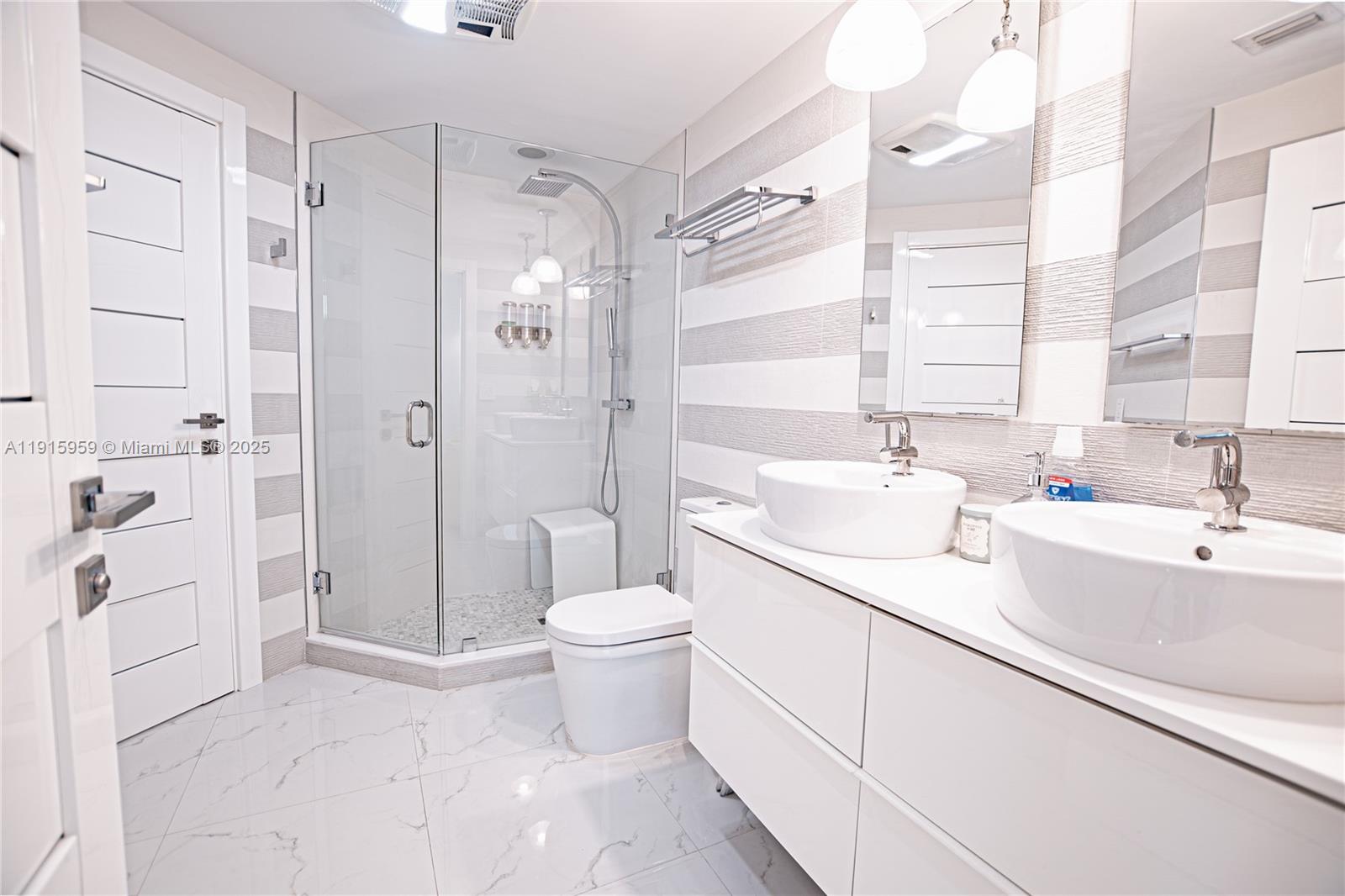 500 BRICKELL EAST CONDO - Residential Lease