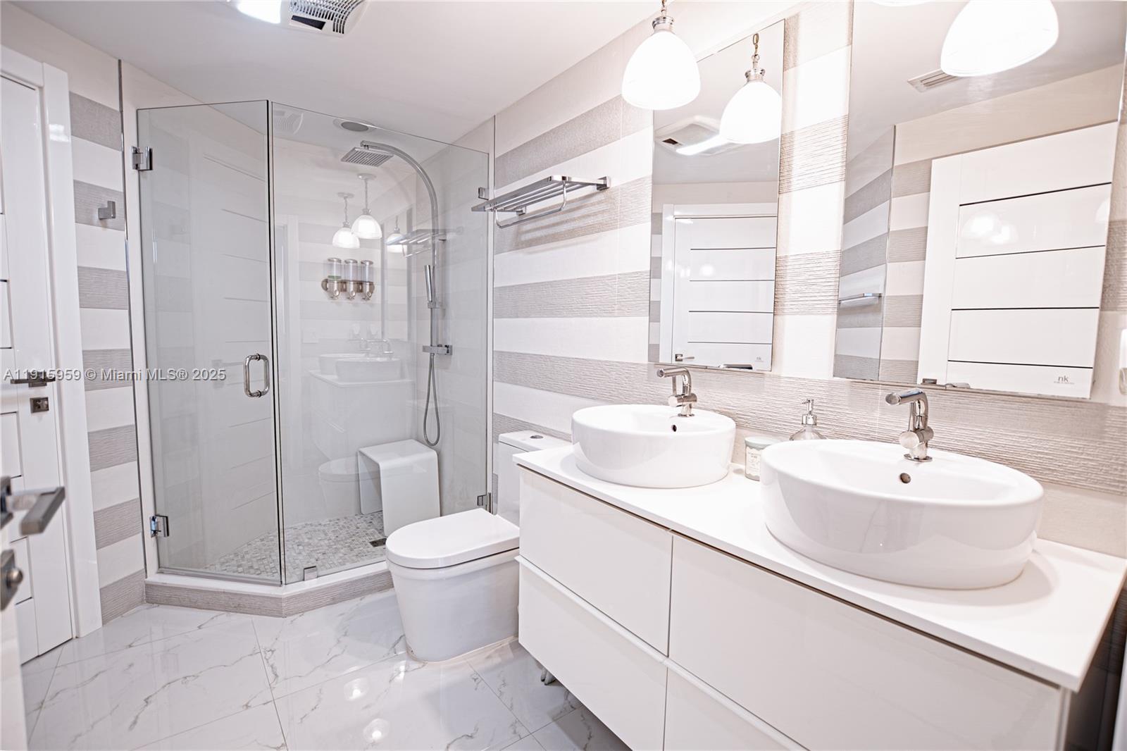 500 BRICKELL EAST CONDO - Residential Lease