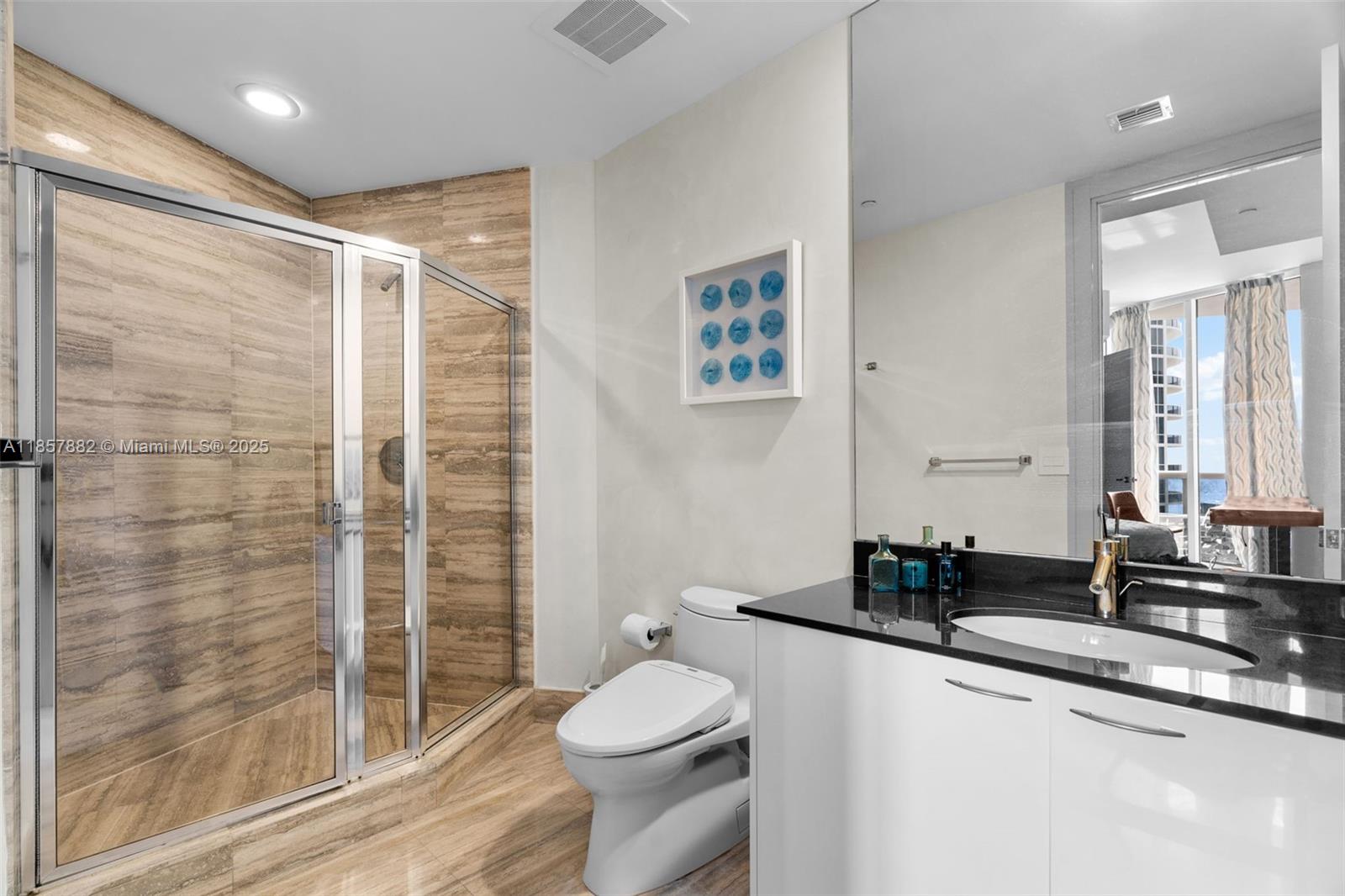 TDR TOWER I CONDO - Residential Lease