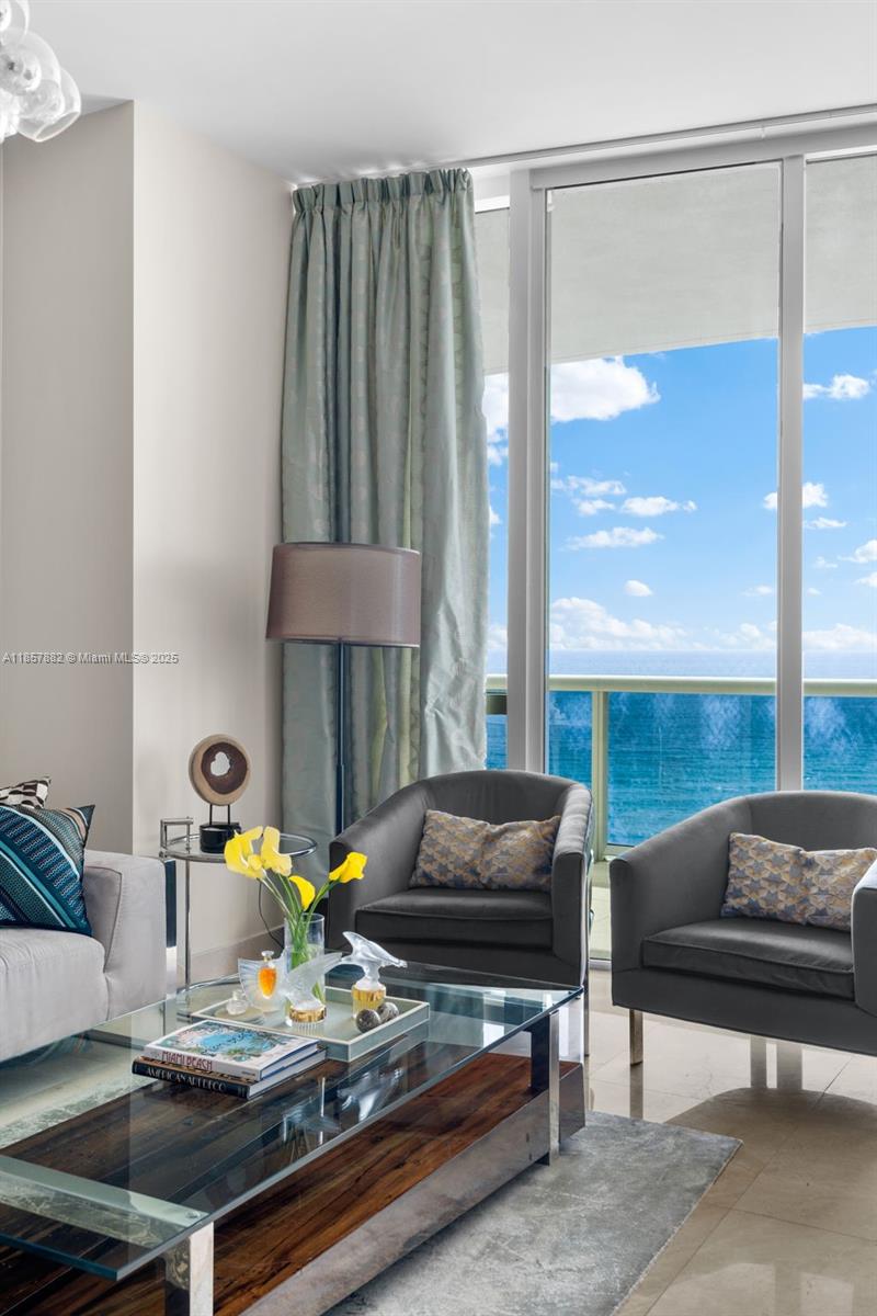 TDR TOWER I CONDO - Residential Lease