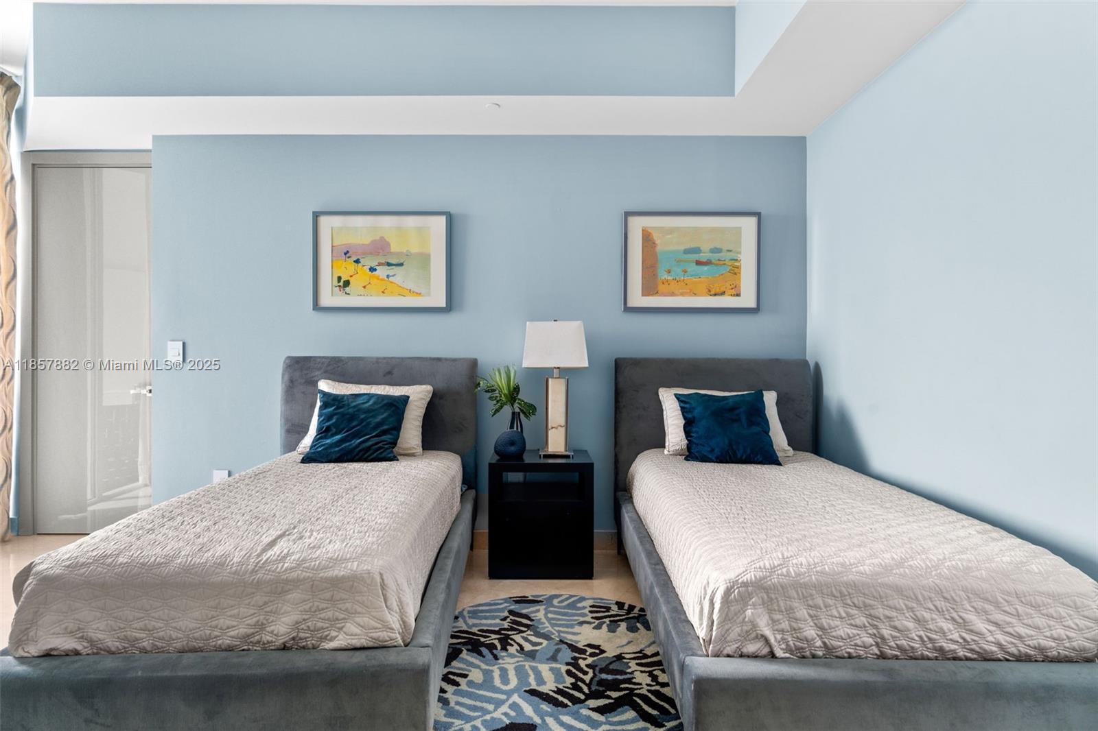 TDR TOWER I CONDO - Residential Lease