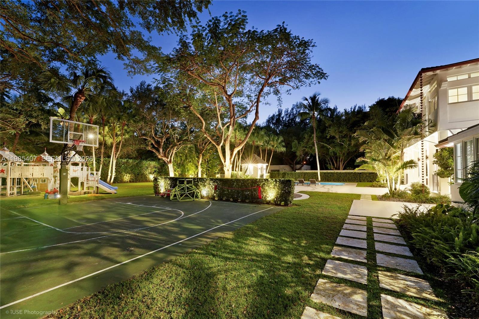 MARY W DORN HOMESTEAD - Residential