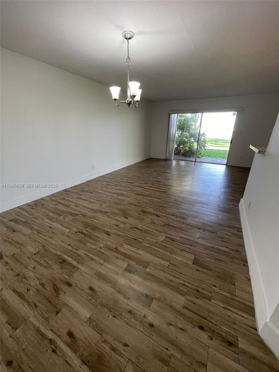 SUMMER LAKE - Residential