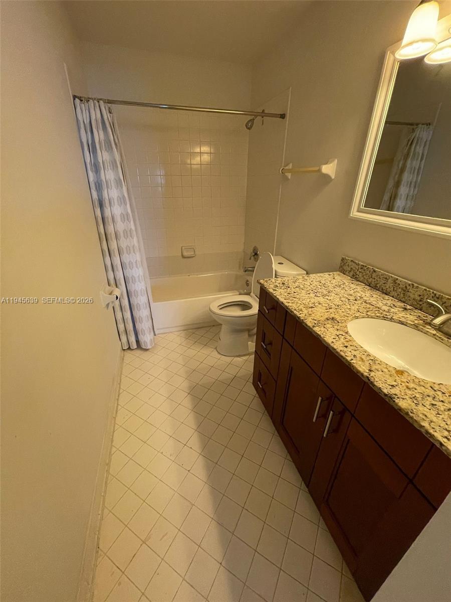 SUMMER LAKE - Residential