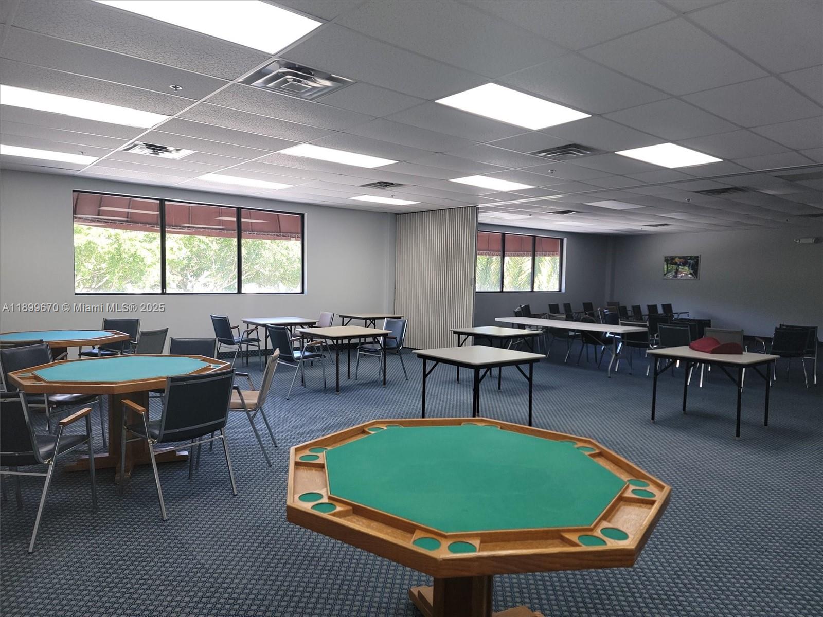 HOLLYBROOK GOLF - Residential