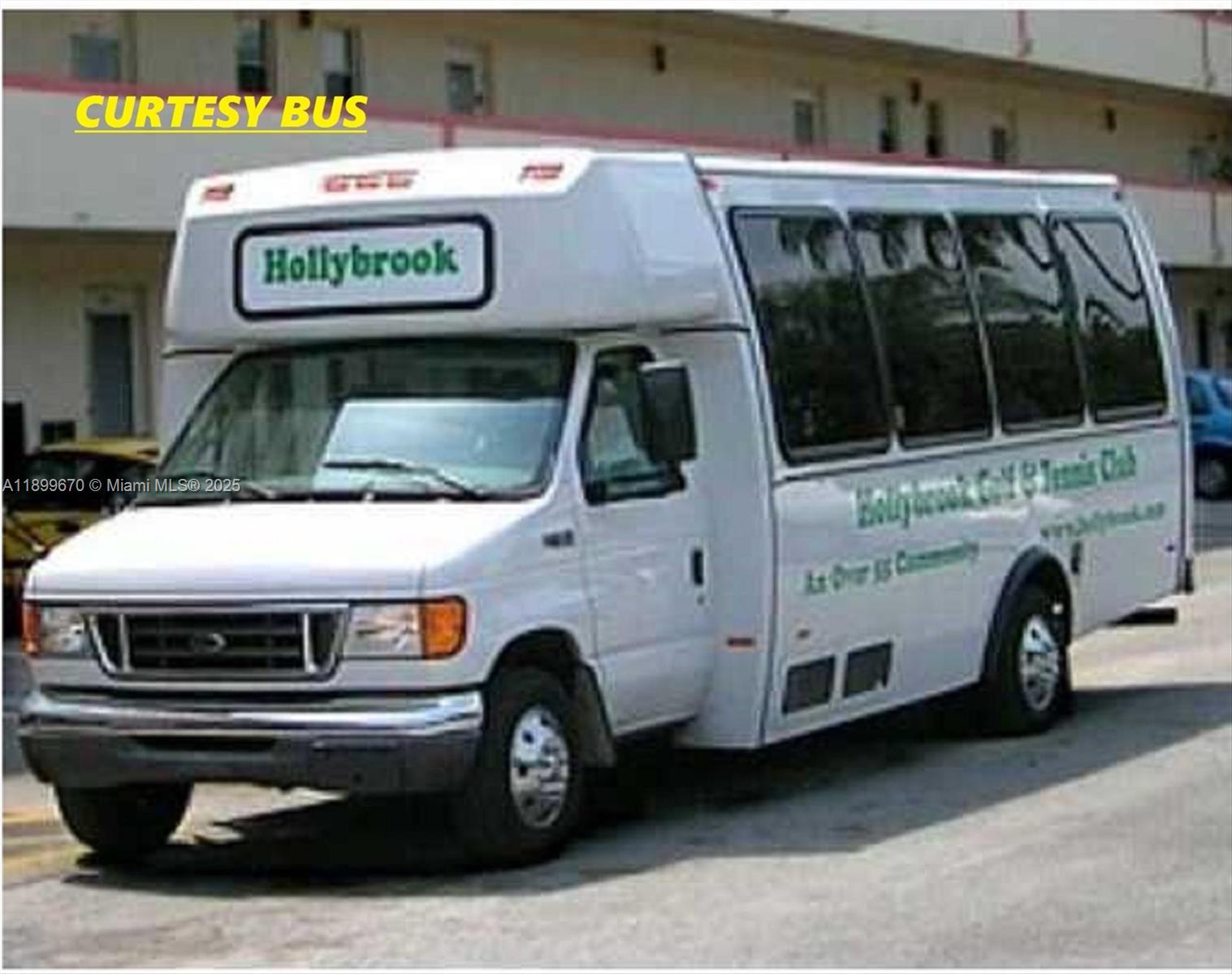 HOLLYBROOK GOLF - Residential