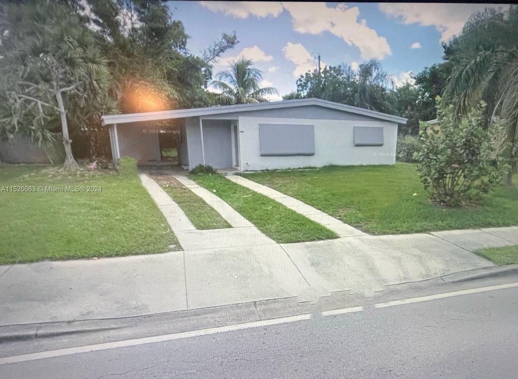 Photo of 365 SE Airoso Blvd #0, Port Saint Lucie, FL 34983 (MLS # A11526663)