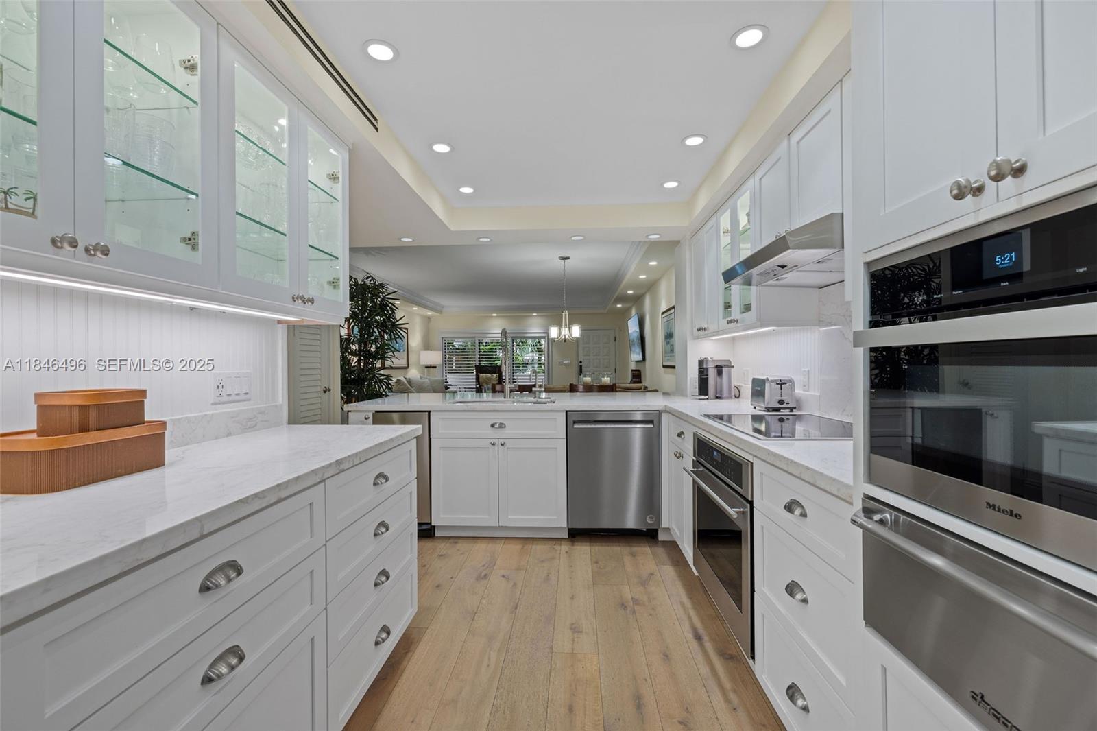 BILTMORE COURT VILLAS CON - Residential