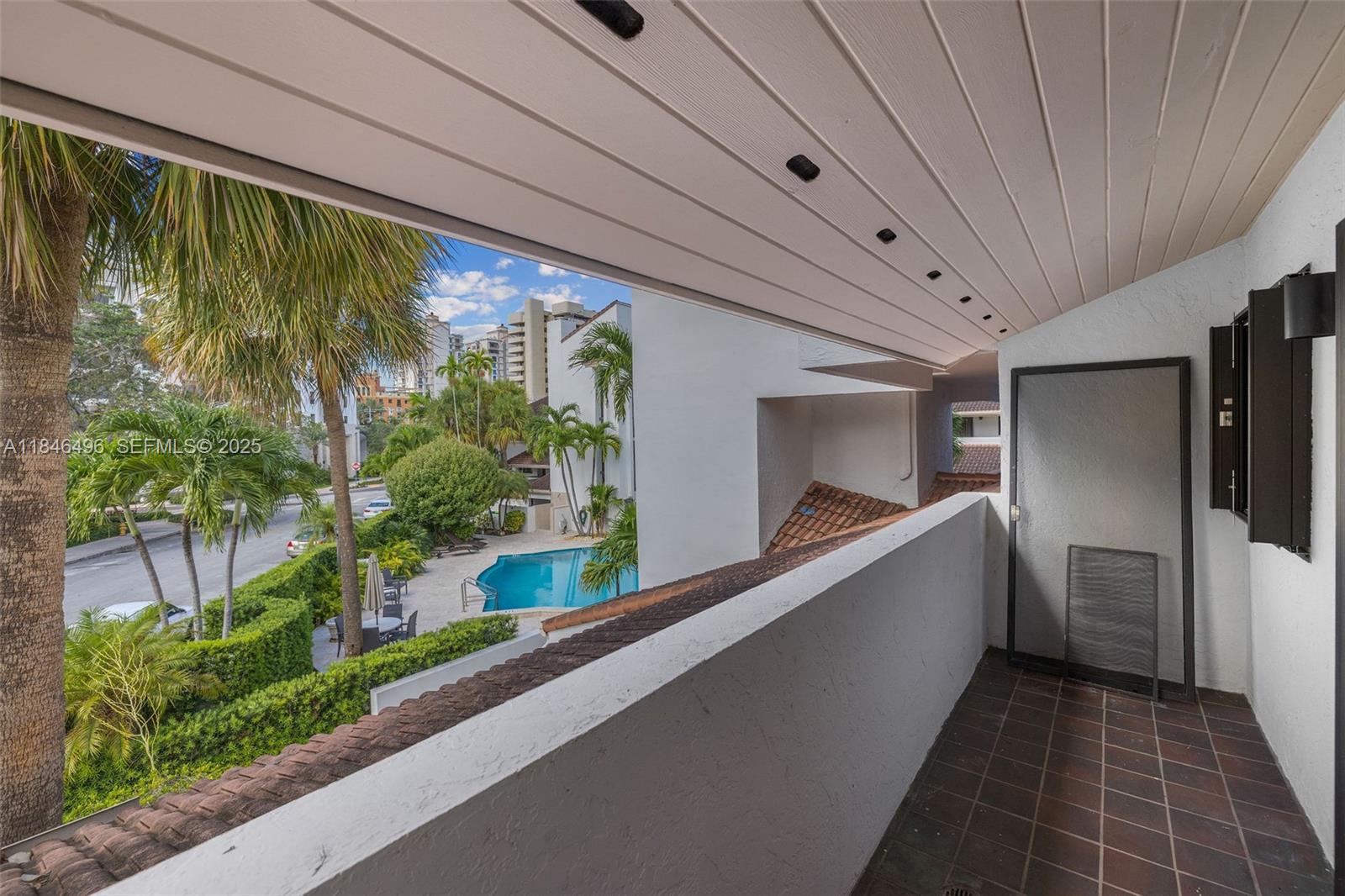 BILTMORE COURT VILLAS CON - Residential