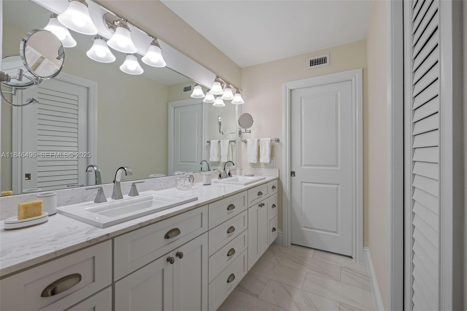 BILTMORE COURT VILLAS CON - Residential