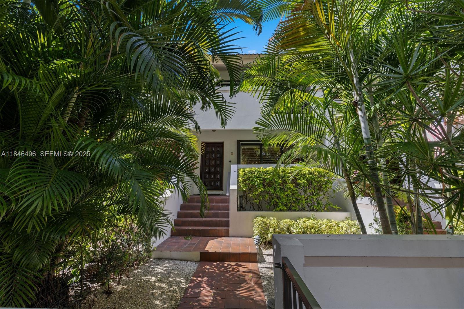 BILTMORE COURT VILLAS CON - Residential