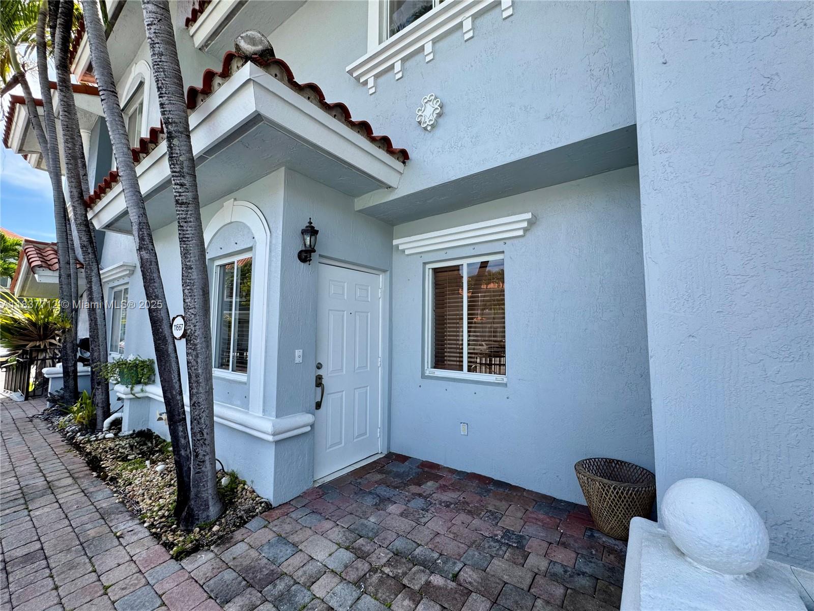 11667 NE 18th Dr 11667