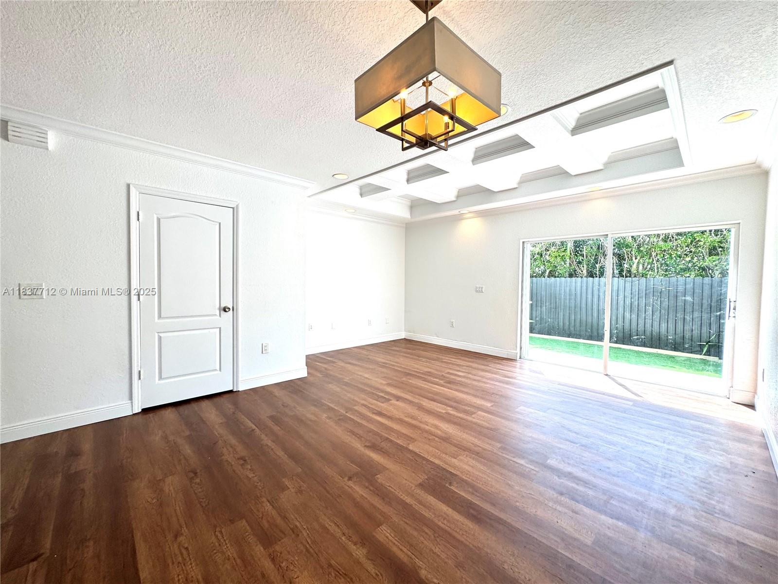 11667 NE 18th Dr 11667