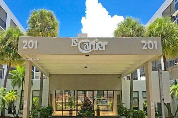 LE CARTIER CONDO - Residential Lease