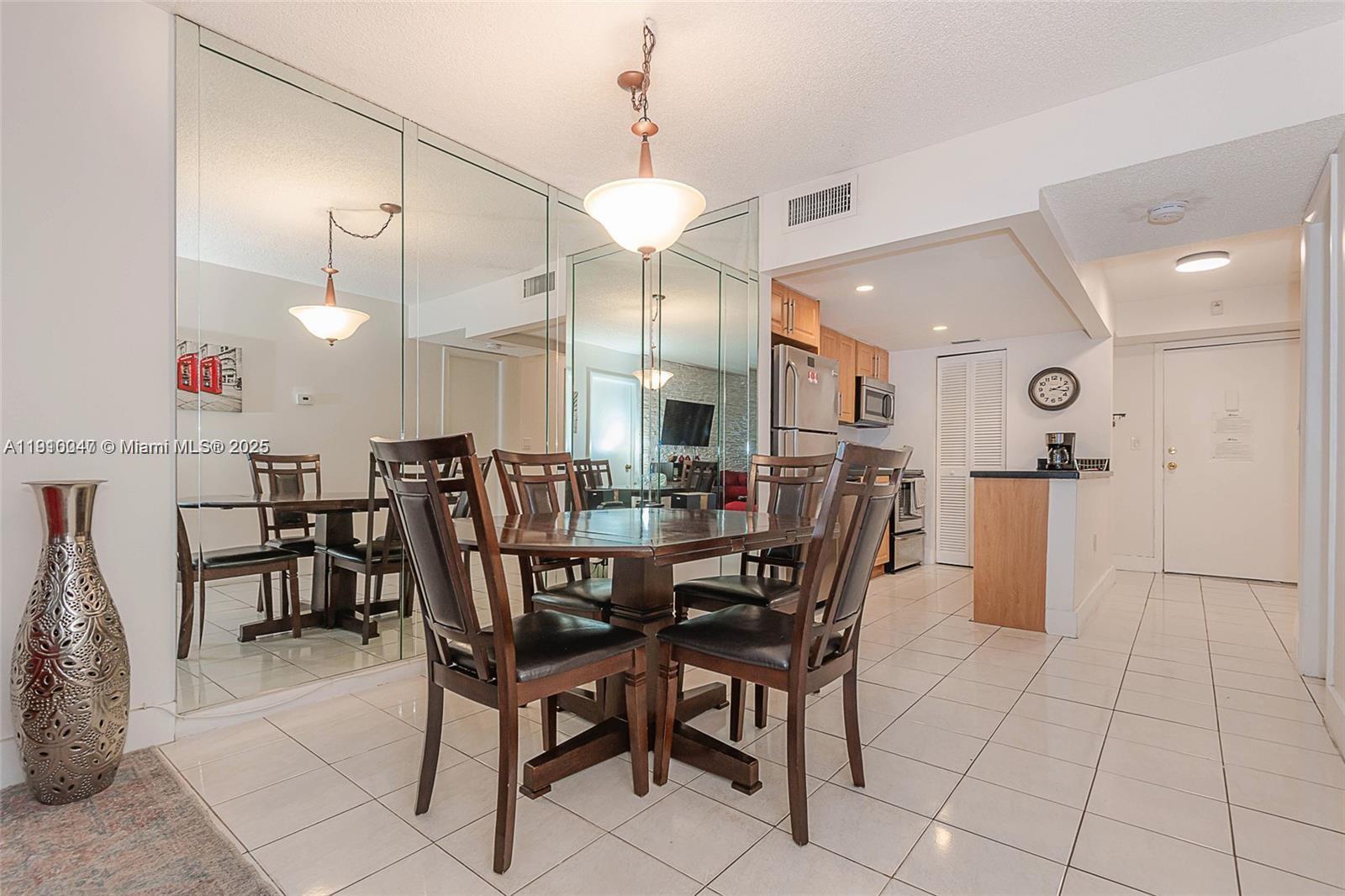 LE CARTIER CONDO - Residential Lease