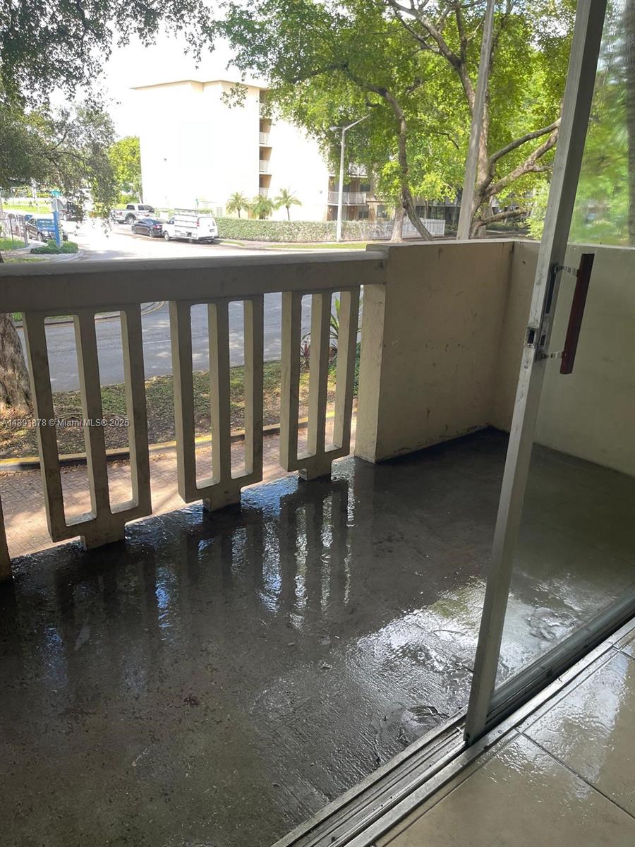 BAYVIEW PALMS CONDO - Residential Lease