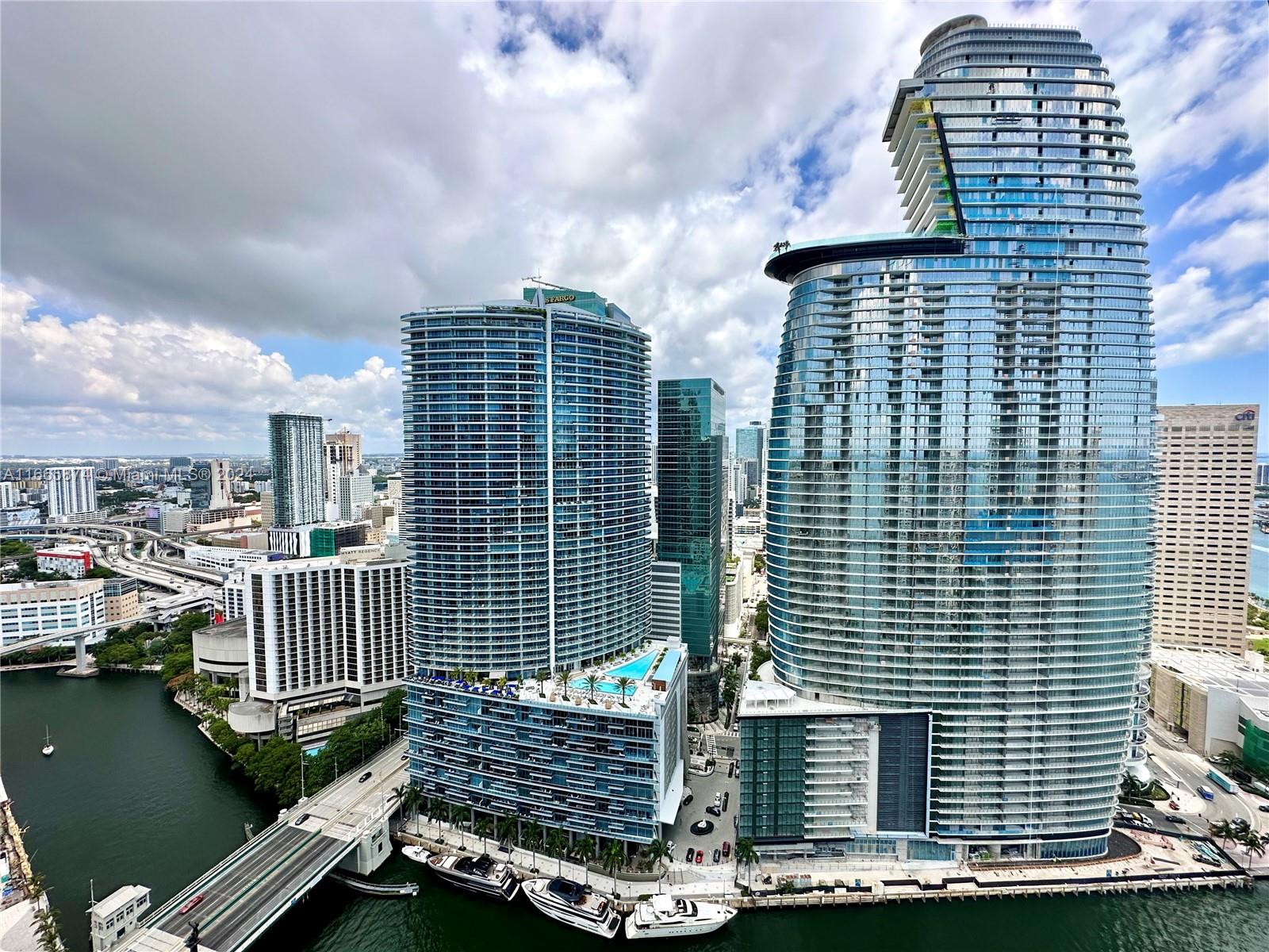 Property for Sale at 465 Brickell Ave 4006, Miami, Broward County, Florida - Bedrooms: 1 
Bathrooms: 1  - $629,000