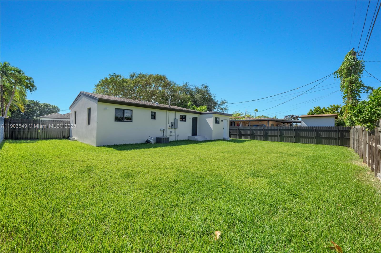 CALVERT MANORS - Residential Lease