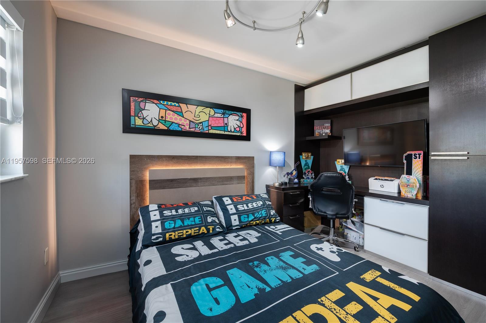 P A AT WEST SUNSET - Residential