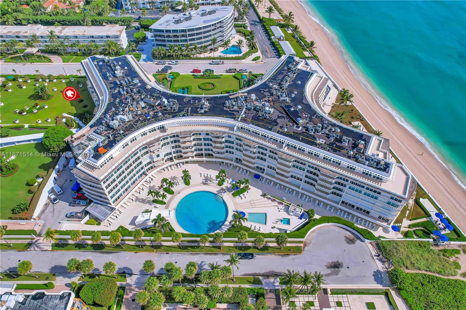 Experience the ultimate Palm Beach lifestyle in one of the island’s most sought-after oceanfront buildings, Sun and Surf. This newly renovated 2-bedroom, 2.5-bath apartment features a chef’s kitchen, dining room with sweeping ocean views, and a spacious living room opening directly to the building’s private lawn. Each bedroom offers custom built-ins and generous closets, while the bathrooms are crisp and new. Expansive terraces provide seamless indoor-outdoor living. Sun and Surf is renowned for valet, concierge, poolside staff, an oversized pool, baby pool, Jacuzzi, and towel service for pool and beach. All this just steps from Palm Beach Grill, Sant Ambroeus, world-class shopping, The Breakers, and more.