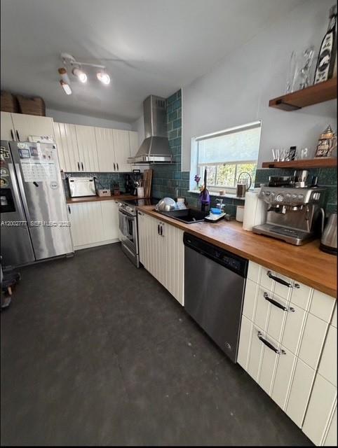 EAST SHENANDOAH - Residential