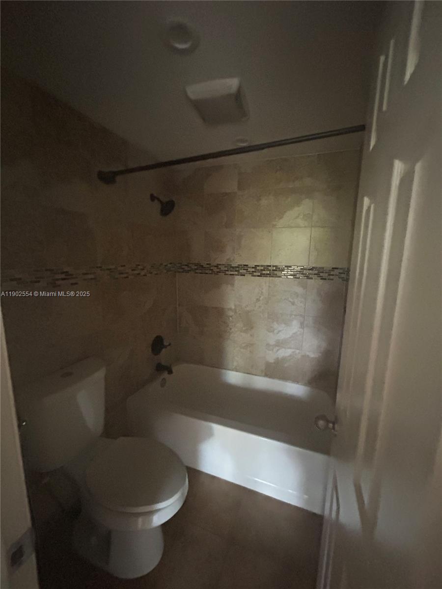 CORAL GATE EAST CONDO - Residential Lease