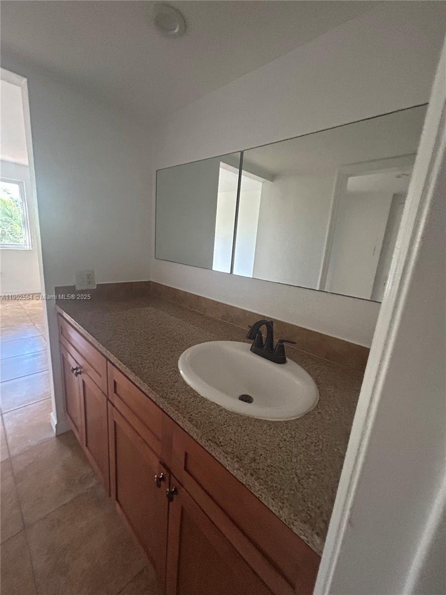 CORAL GATE EAST CONDO - Residential Lease