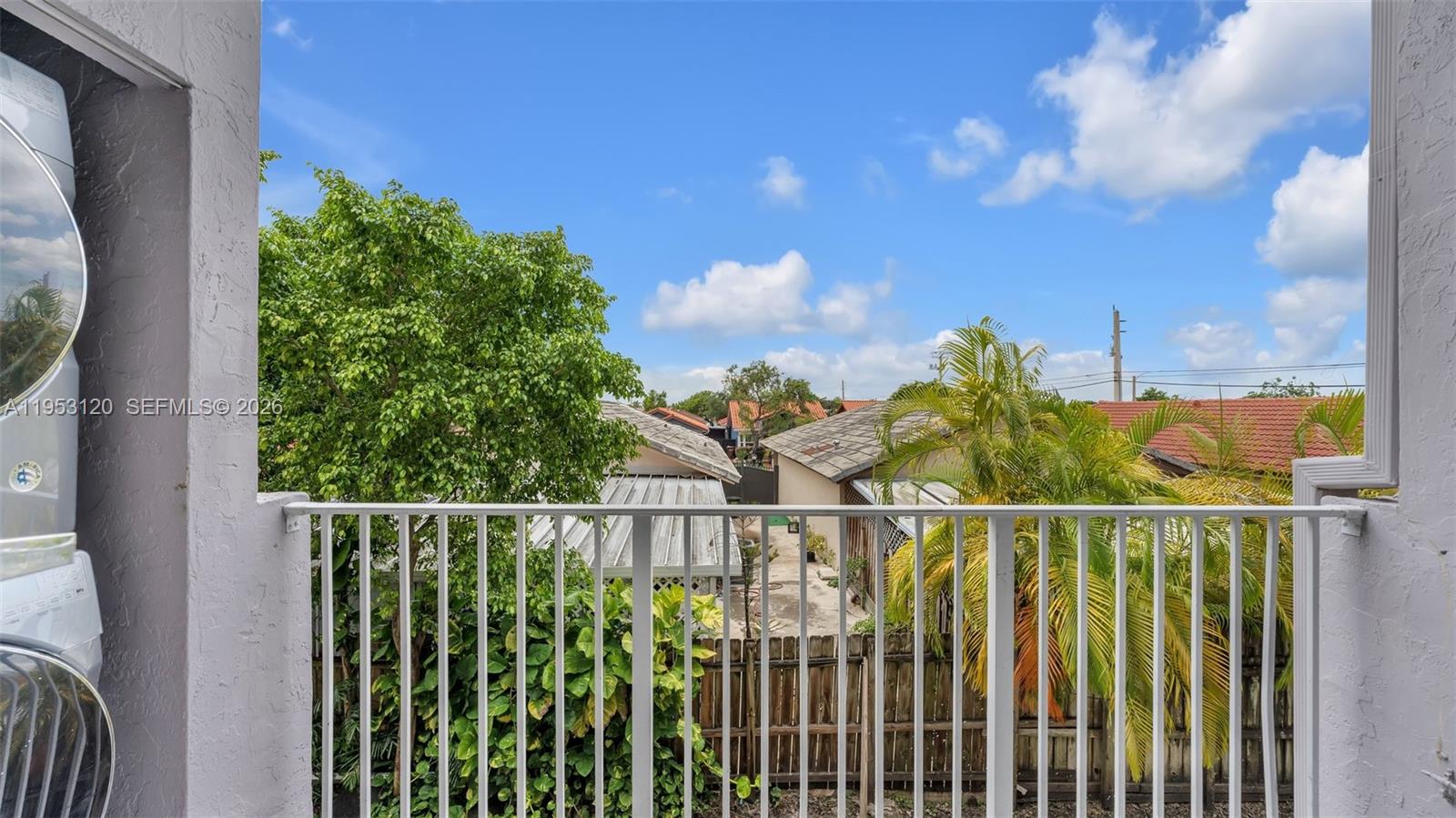 TERRAZAS DEL SOL CONDO - Residential